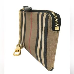 Burberry • Leather • Key Pouch